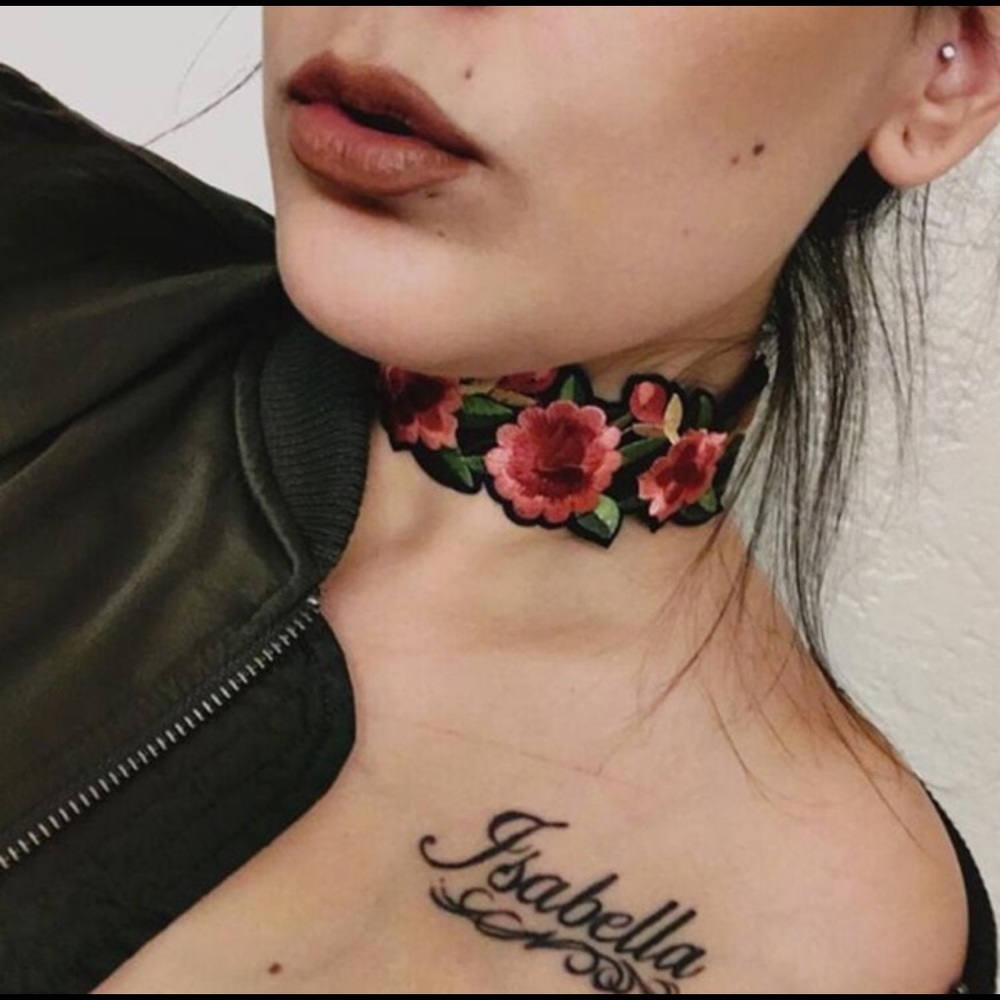 Elegant women's chunky cocker